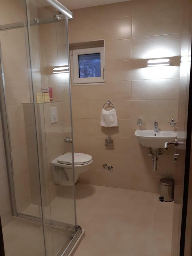 Marina Kopitovic Apartment Petrovac
