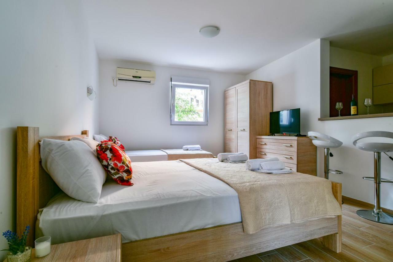 Marina Kopitovic Apartment *